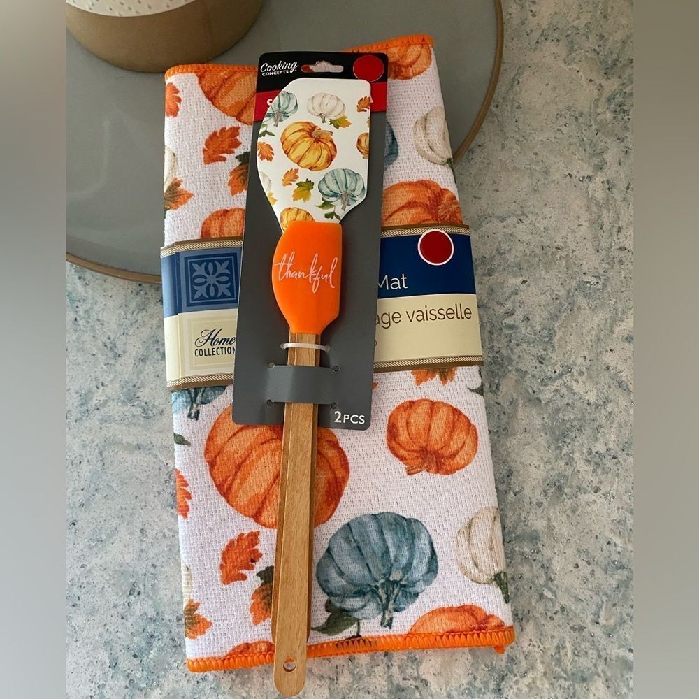 Home Collection 12x18” Pumpkin Harvest Drying mat WithThankful Spatula Set